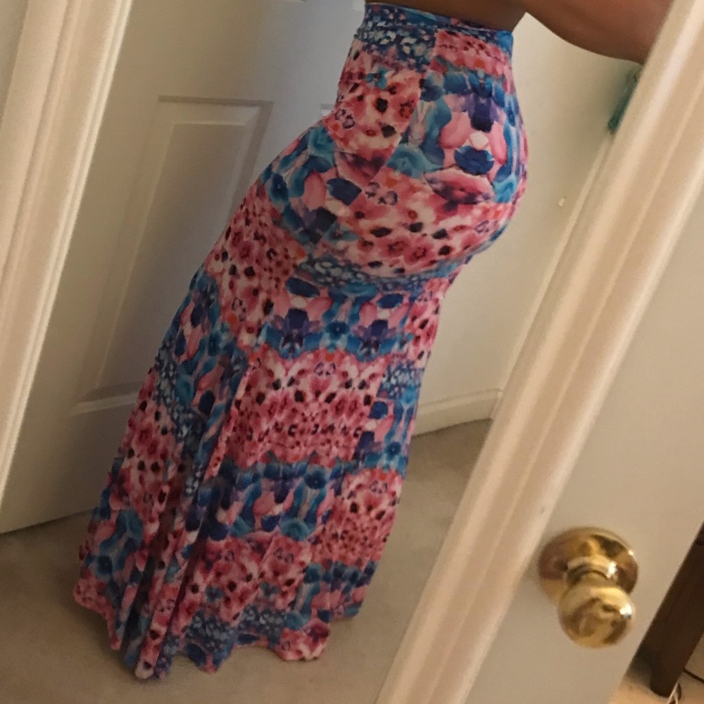 🔥💗Vibrant Floral Skirt💗🔥
